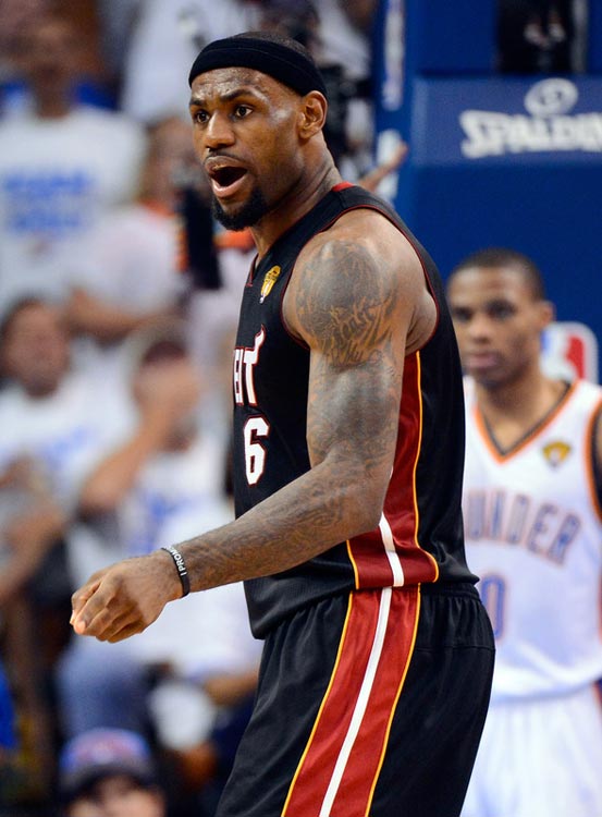 RMC：法国裁判工会谴责足协撤回对马赛主席隆戈里亚的诉讼（RMC：法国裁判工会批评足协撤销对马赛主席隆戈里亚的起诉）