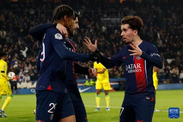 北伐，还是要看快船！泰伦卢没有说大话，终究是卡登扛下所有（征途仍看快船！泰伦卢并非夸口，终究还是小卡与登哥扛起全部）