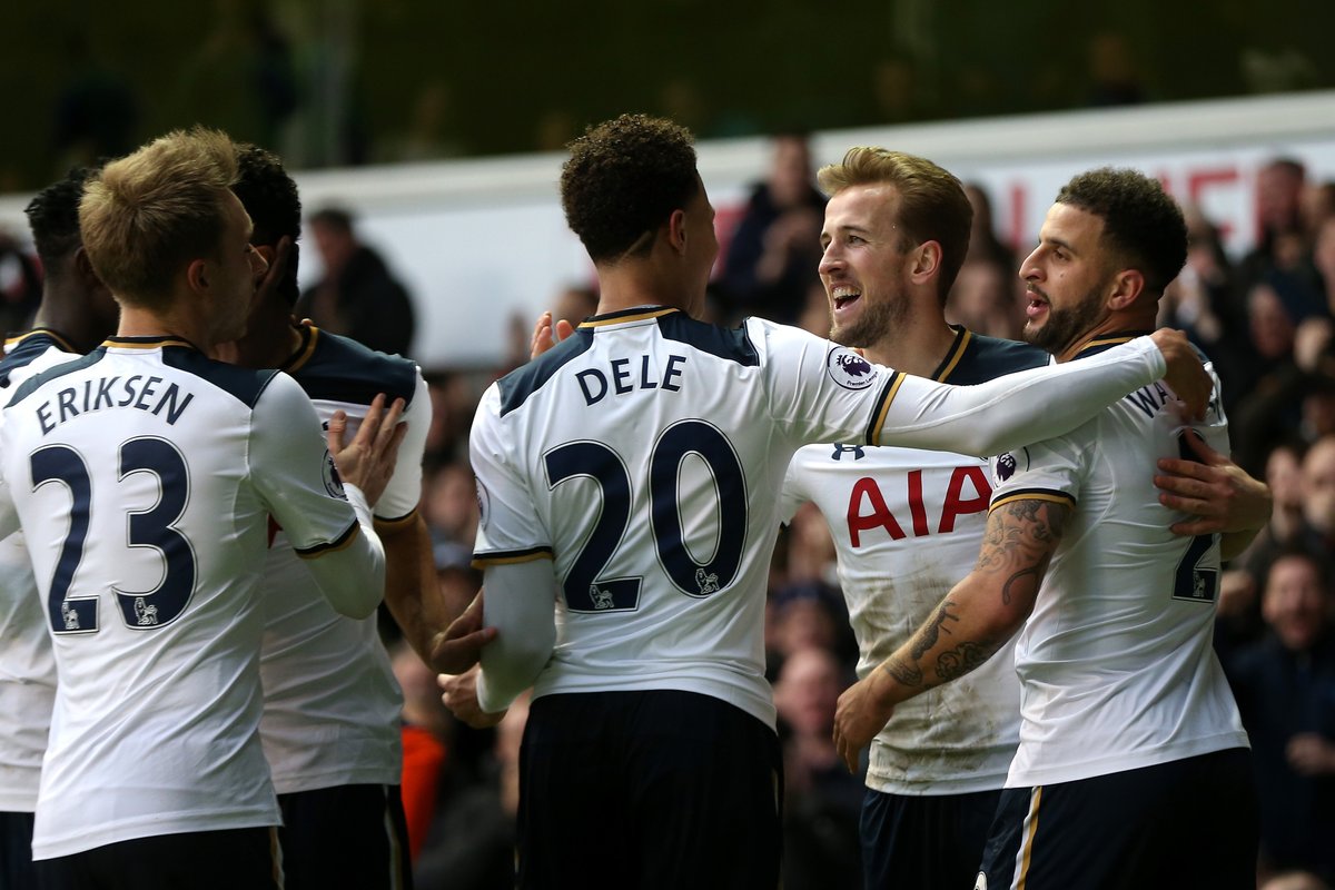 世界杯官方票价震惊球迷，国际足联被指榨干粉丝热情（世界杯票价引发哗然，国际足联被质疑消磨球迷热情）