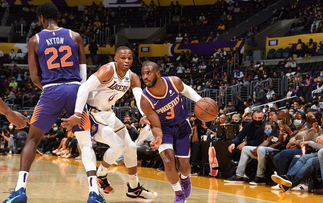 CBA：辽宁大胜山东 外援联手爆发（CBA：辽宁狂胜山东，双外援合力发威）