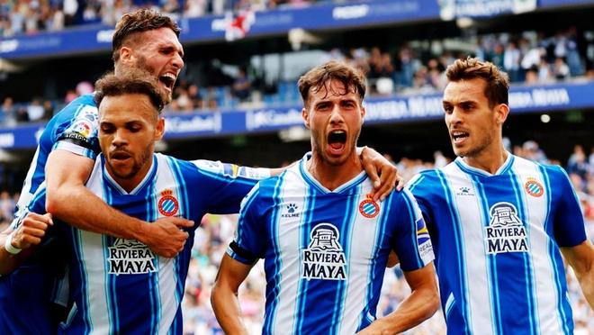 国米vs利物浦：萨拉赫缺阵，劳塔罗、阿坎吉、伊萨克首发（国米战利物浦：萨拉赫缺席，劳塔罗、阿坎吉、伊萨克先发）