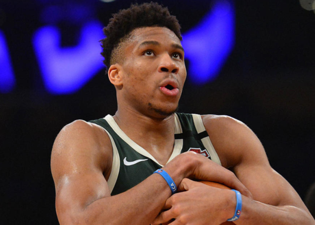 随着皇马0-2塞尔塔，一战证明三大事实，阿隆索基本失败，离下课已不远（皇马0-2负于塞尔塔：三大真相浮现，阿隆索执教受挫，下课倒计时开启）