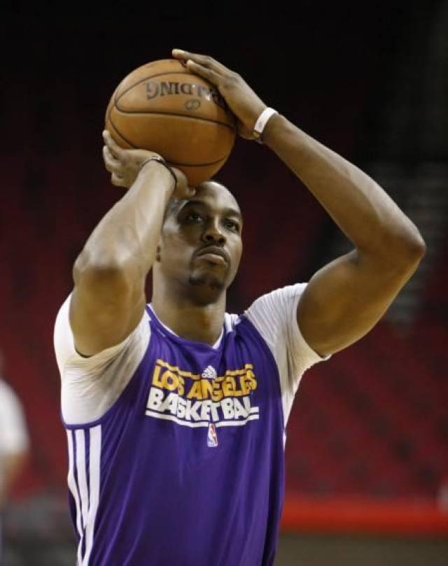 马丁内斯：C罗仍是关键球员，有他在的葡萄牙会更强大（马丁内斯：C罗依旧是核心，他在阵中葡萄牙更强大）