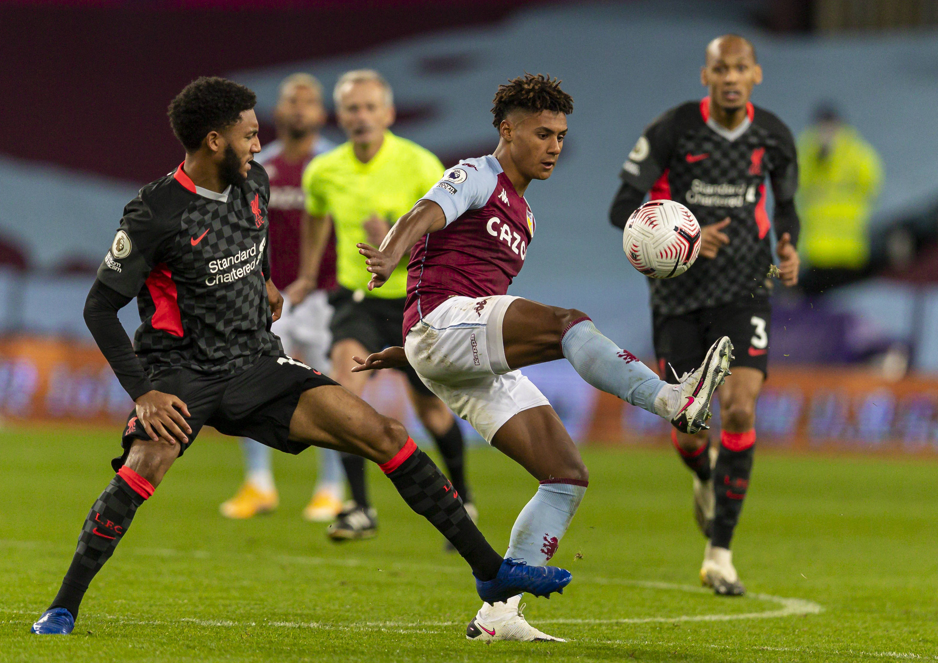 相差7.2公里，曼城全队跑动119公里，皇马跑动111.8公里（曼城全队跑动119公里领先皇马111.8公里，差距7.2公里）