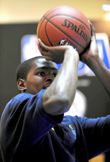 与4结缘，多特5轮欧冠联赛有4轮打入4球，剩下1轮被曼城进4球（多特欧冠5轮皆与数字4相连：4场各进4球，另1场被曼城灌4球）