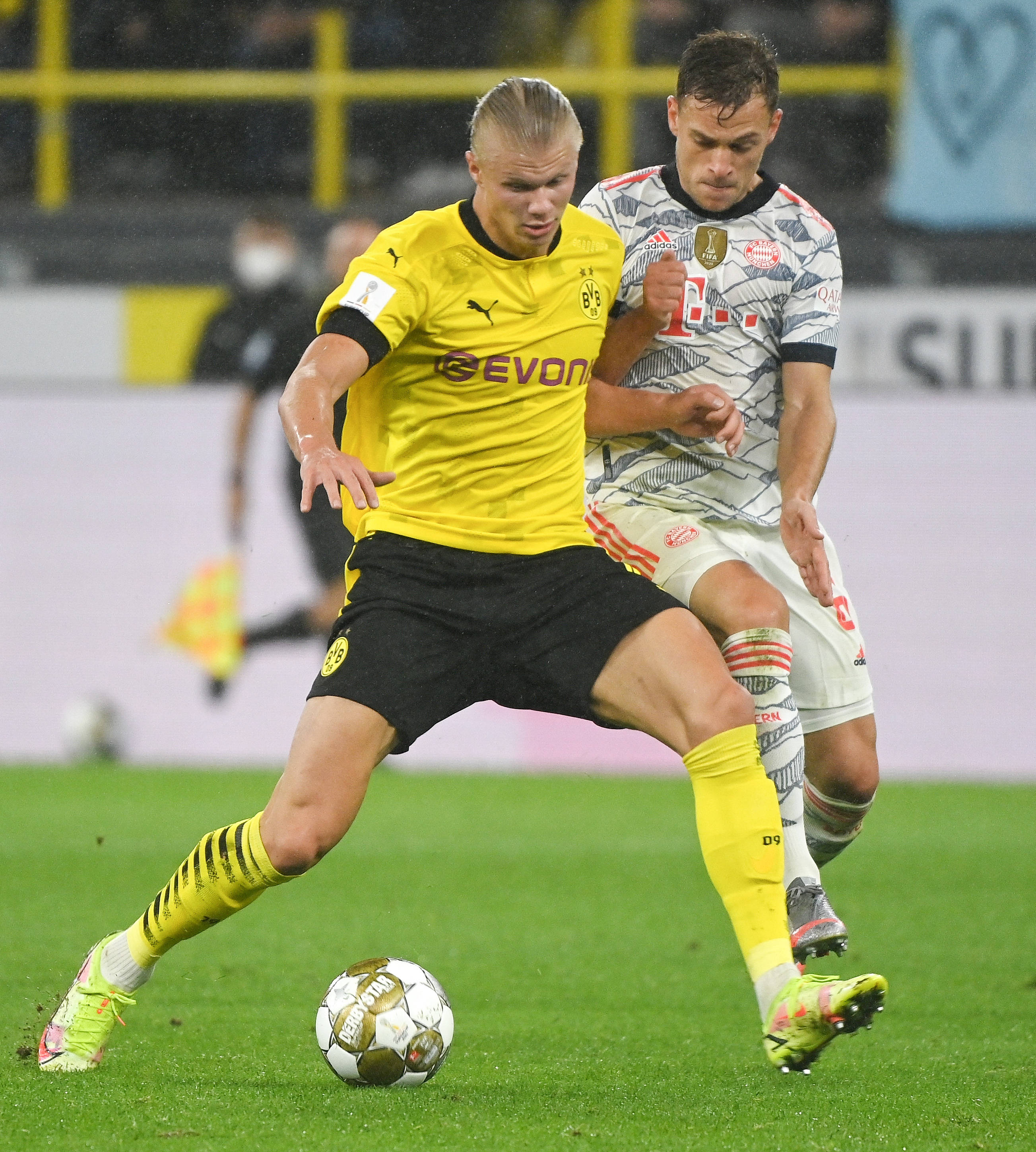 海外博主：C罗亲自联系B费，希望他能加盟利雅得胜利（据海外博主爆料，C罗主动联系B费，邀请其加盟利雅得胜利）