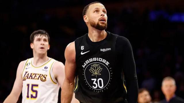 郭艾伦半场表现：得分效率不高，失误较多（郭艾伦半场状态：得分效率偏低，失误偏多）