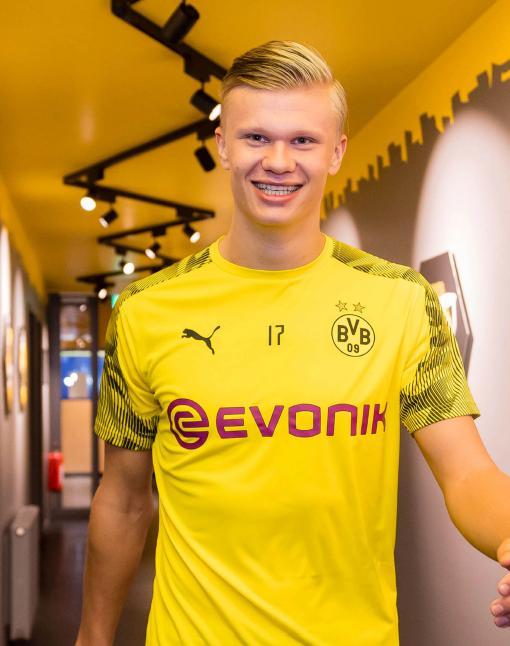 有些毛躁！蒋浩然出战不到3分钟累计3犯 被迫下场休息