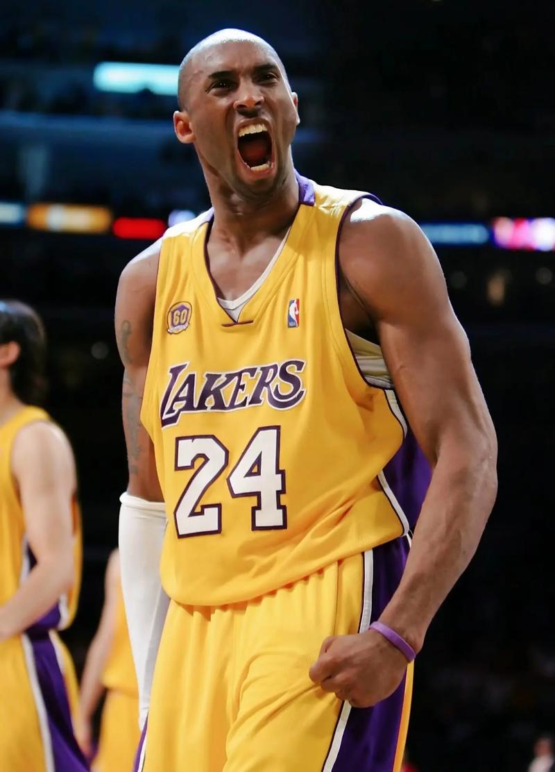 篮球火箭球队全员完成训练任务（火箭队全体球员顺利完成训练任务）