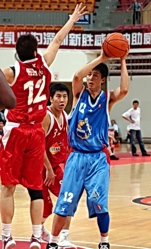 或将迎亚冠二级首秀！利雅得胜利晒球队训练照：C罗出镜（或将上演亚冠2级首秀？利雅得胜利晒训练照，C罗现身）