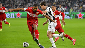 莱默尔：我当然愿意和拜仁续约，我在这里过得很开心（莱默尔表态愿与拜仁续约：在这里过得很开心）