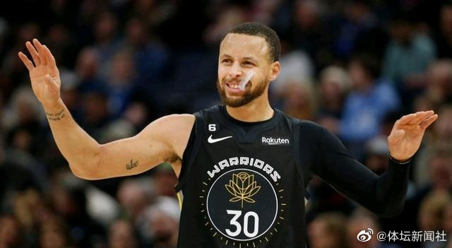 2025／26赛季英超：阿森纳第5次当上英超圣诞冠军！ 但前4次全都最后崩盘（2025／26赛季英超：阿森纳第5次圣诞登顶，前4次均未能笑到最后）