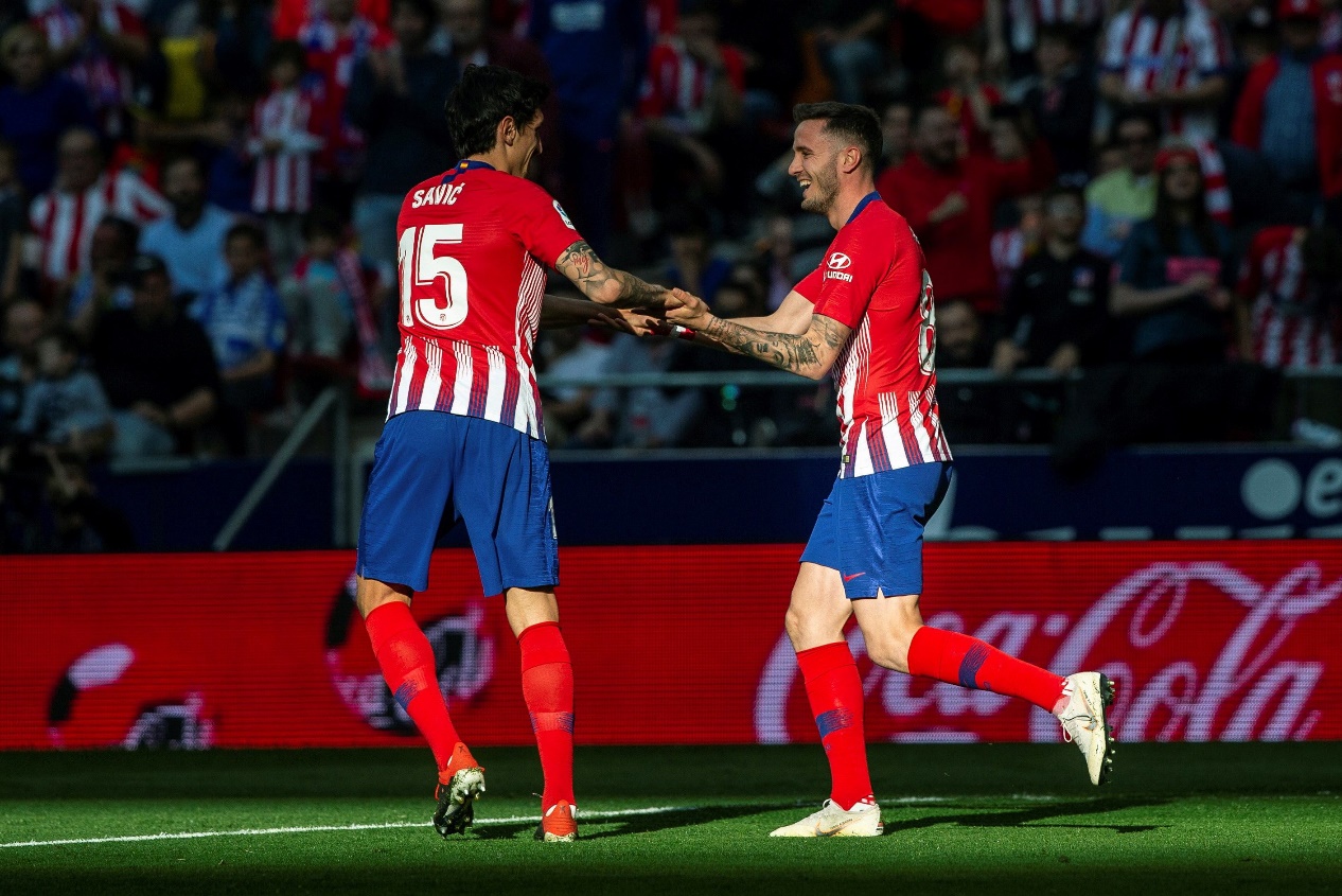 泰森换下亨特，领衔骑士首发阵容（泰森取代亨特，领衔骑士先发）