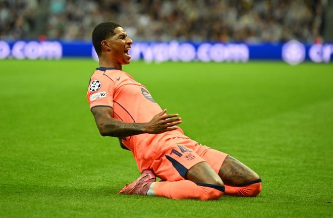 国土面积狭小，主帅回家照顾病妻，库拉索为啥能挺进世界杯？（版图袖珍、主帅返家护病妻，库拉索凭什么闯进世界杯？）